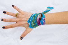 Load image into Gallery viewer, Susulular