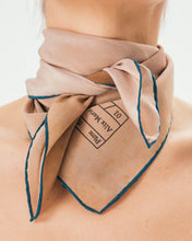 Load image into Gallery viewer, Aux Guérillères