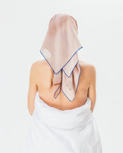 Load image into Gallery viewer, Handful